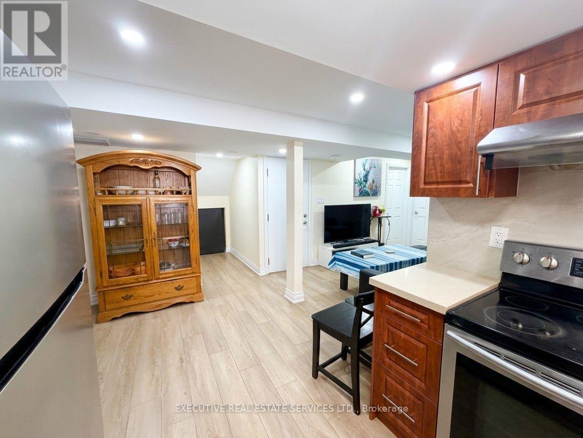 118 Turquoise Crescent, Brampton, Ontario  L6P 2R3 - Photo 23 - W13735776