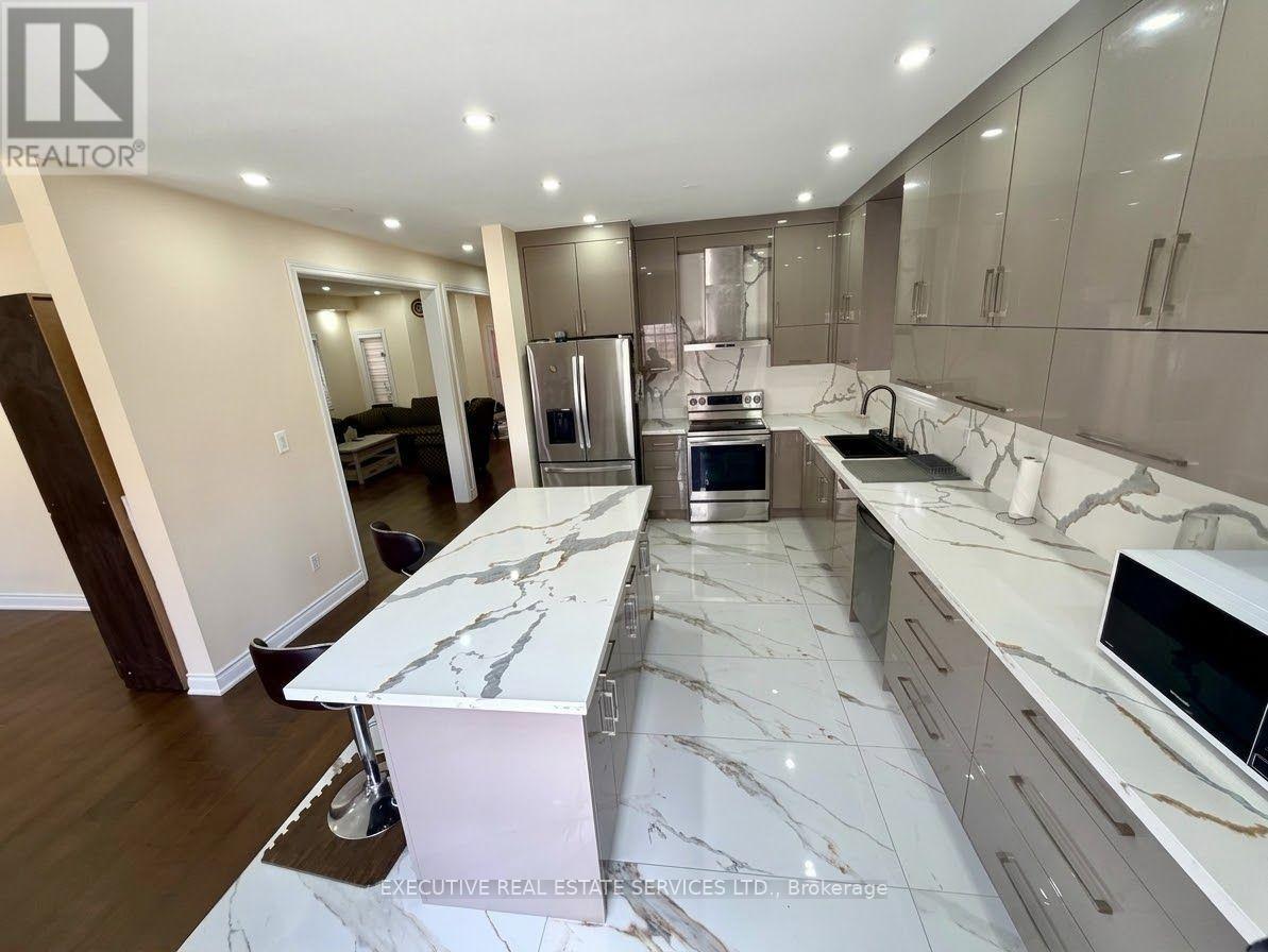 118 Turquoise Crescent, Brampton, Ontario  L6P 2R3 - Photo 8 - W13735776