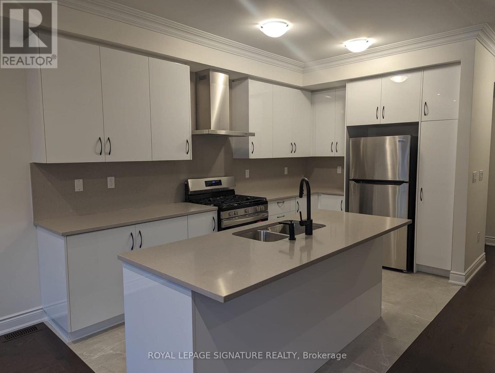 67 Bermondsey Way, Brampton, Ontario  L6Y 6K9 - Photo 7 - W13735778