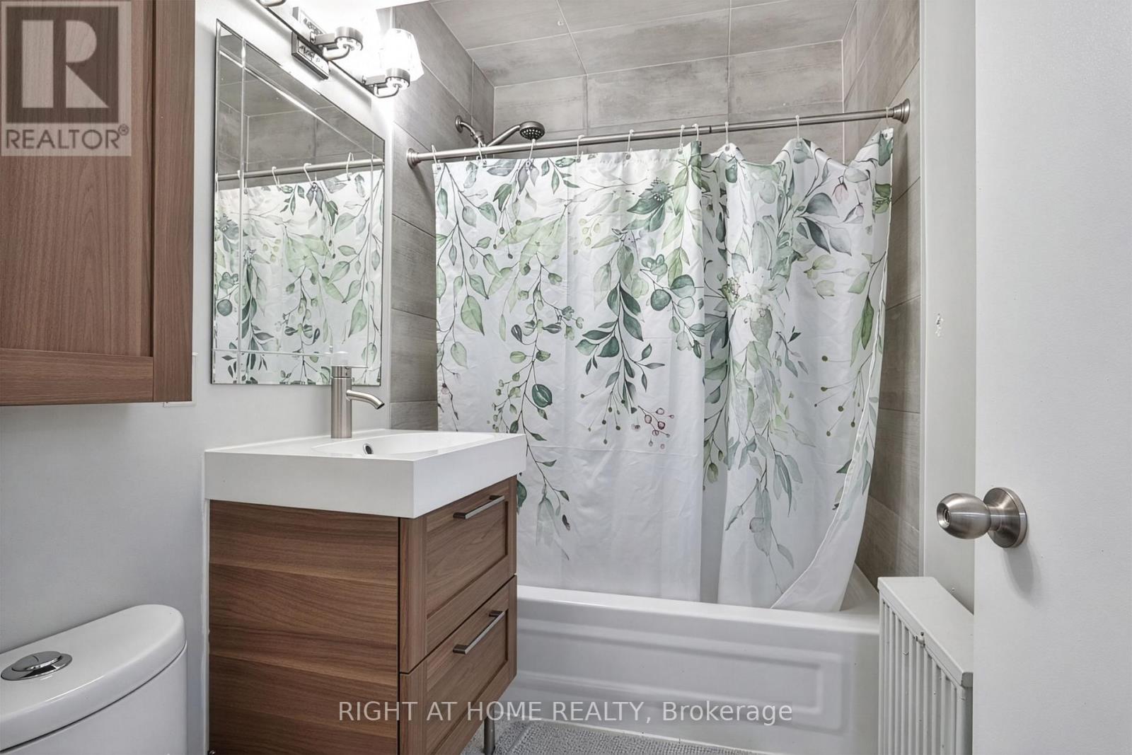 35 Fifteenth Street, Toronto, Ontario  M8V 3J3 - Photo 14 - W13735788