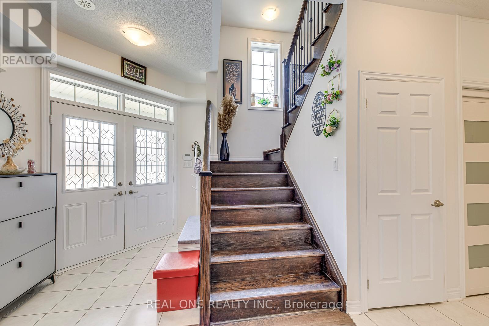 3310 Erasmum Street, Oakville, Ontario  L6M 1S3 - Photo 10 - W13735794