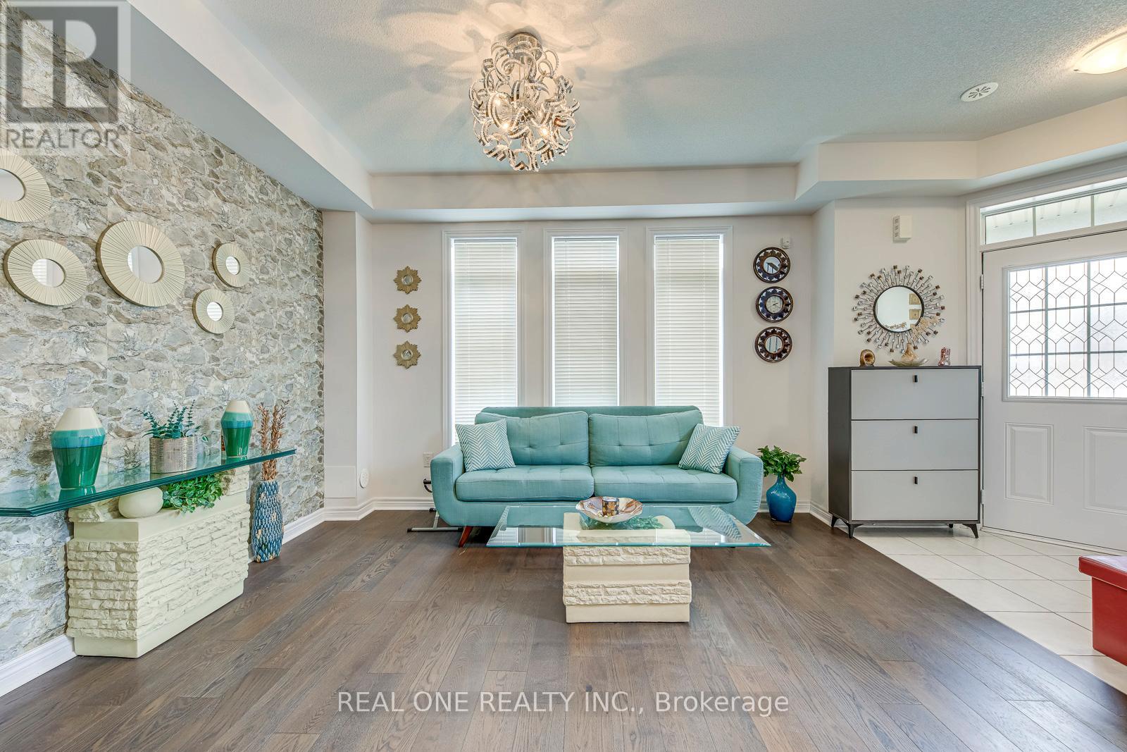 3310 Erasmum Street, Oakville, Ontario  L6M 1S3 - Photo 4 - W13735794