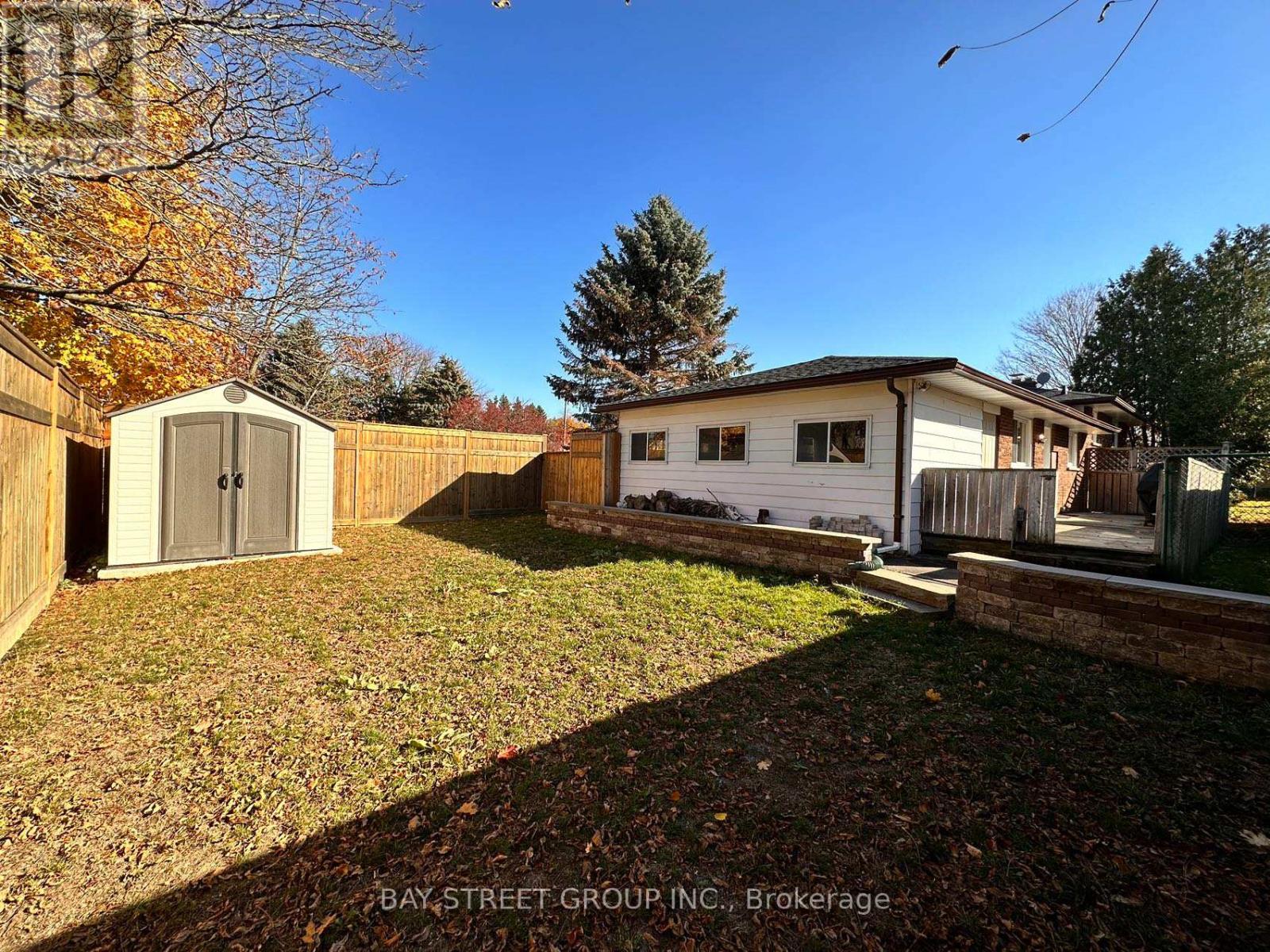 49 Howland Drive, Kitchener, Ontario N2E 1G4 - Photo 16 - X13735500