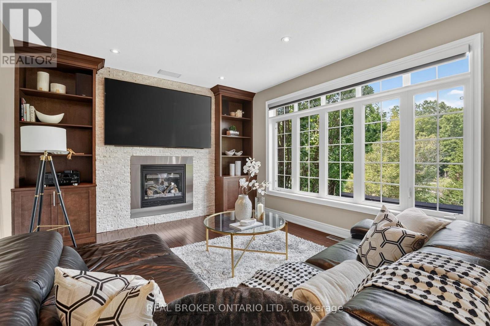 483 Valridge Drive, Hamilton, Ontario  L9G 0B2 - Photo 6 - X13735584