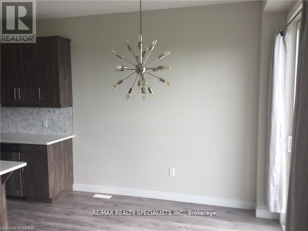 977 - 977 West Village Square, London North, Ontario  N6H 0J7 - Photo 12 - X13735592