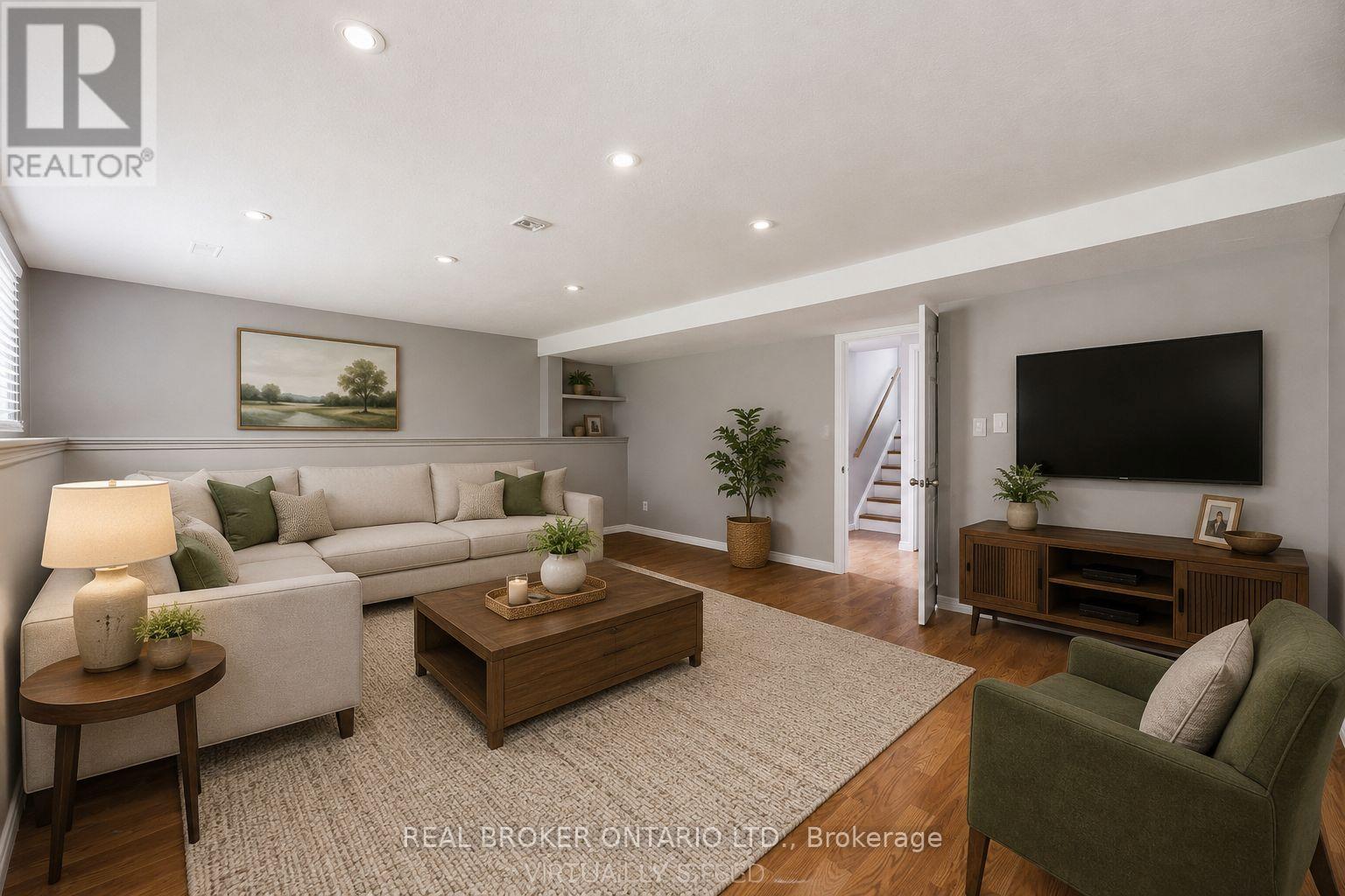 42 Terrace Avenue, Welland, Ontario  L3C 2C4 - Photo 2 - X13735784