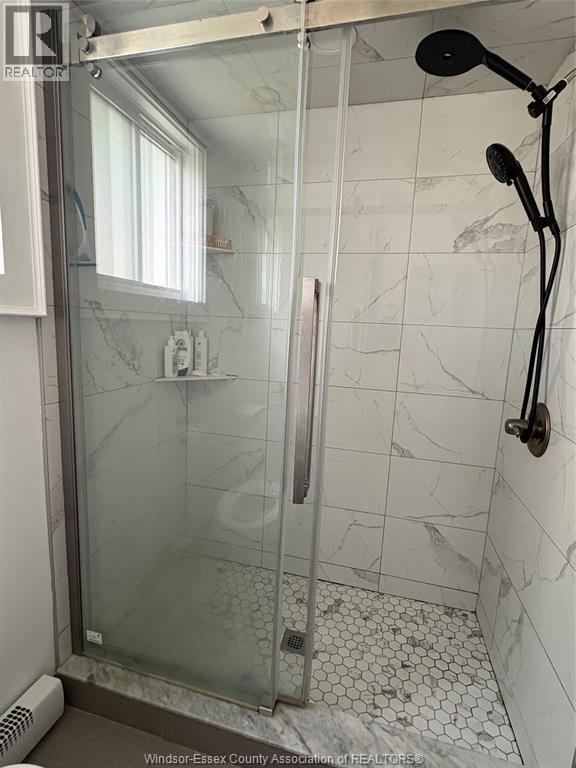 1092 Gladstone Avenue Unit# 1, Windsor, Ontario  N9A 2R8 - Photo 15 - 26021177