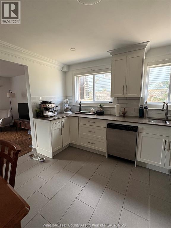 1092 Gladstone Avenue Unit# 1, Windsor, Ontario  N9A 2R8 - Photo 8 - 26021177