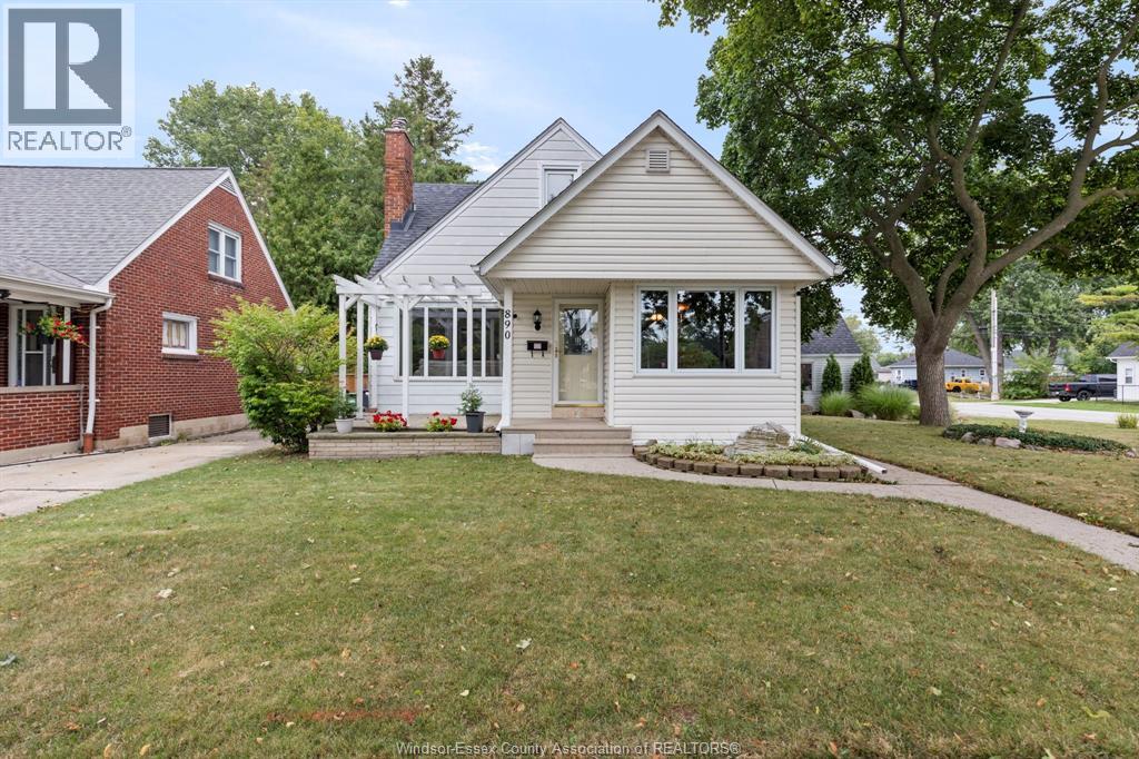 890 GLIDDEN, Windsor, Ontario