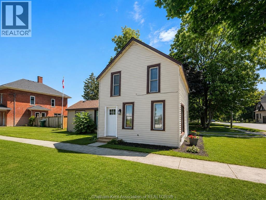 MLS# 26021359: 579 Centre STREET, Dresden, Canada