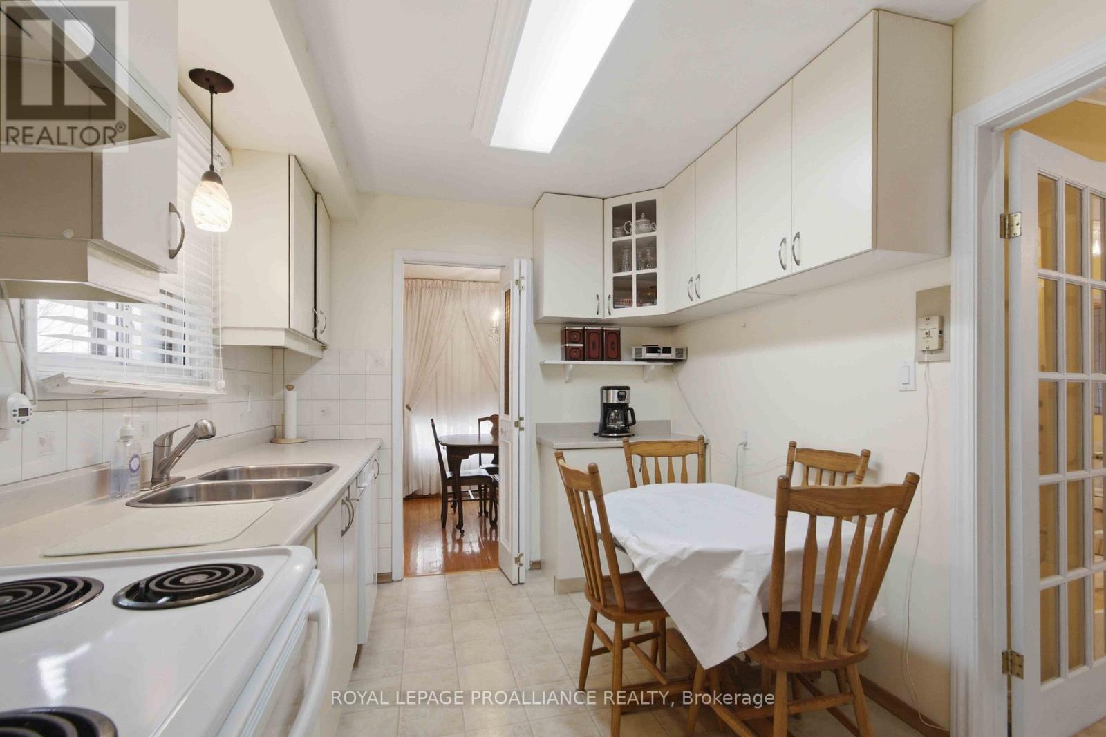 21 Miron Road, Quinte West, Ontario  K8V 3H9 - Photo 14 - X13735844