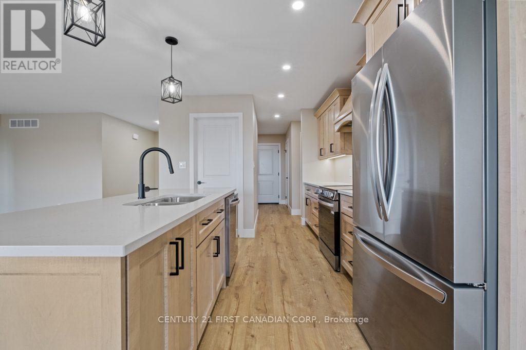 95 Victoria Avenue E, South Huron, Ontario  N0M 1M0 - Photo 11 - X13735908