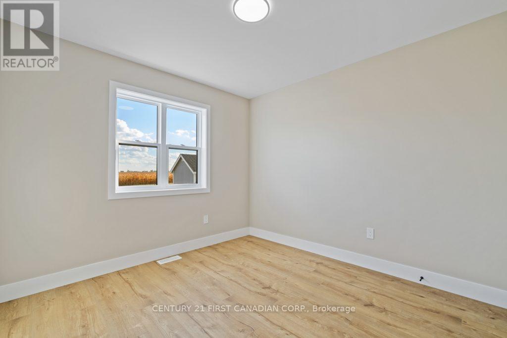 95 Victoria Avenue E, South Huron, Ontario  N0M 1M0 - Photo 17 - X13735908