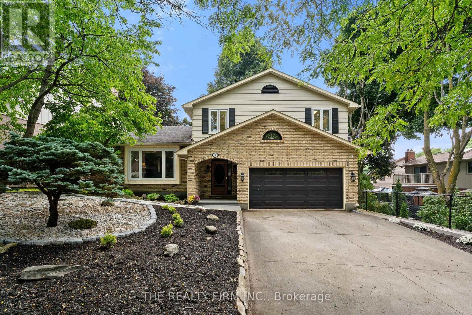 7 Somerset Crescent, London South, Ontario  N6K 3L6 - Photo 1 - X13735910