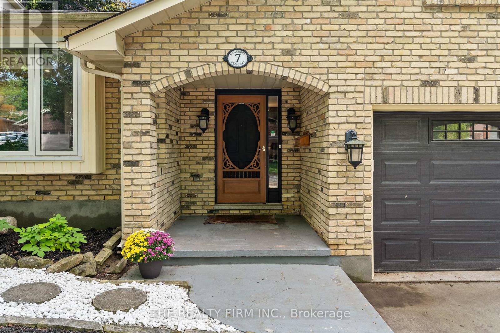 7 Somerset Crescent, London South, Ontario  N6K 3L6 - Photo 3 - X13735910