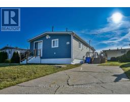 18 GRASSLANDS ROAD, Timmins, Ontario