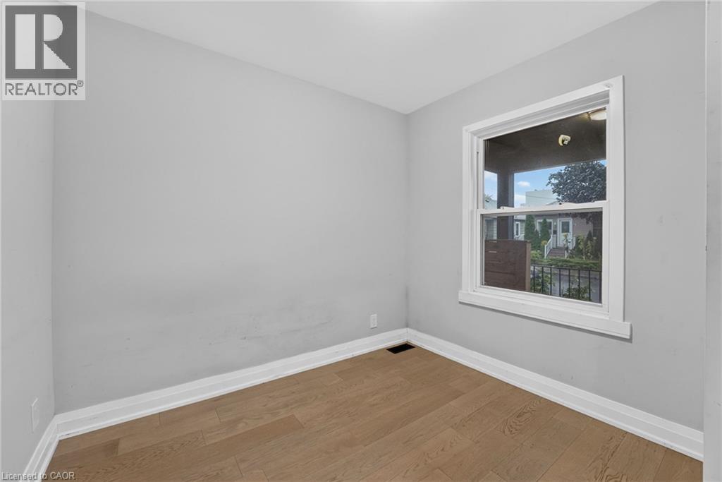 11 Craigmiller Avenue, Hamilton, Ontario  L8L 3H9 - Photo 9 - 40859366