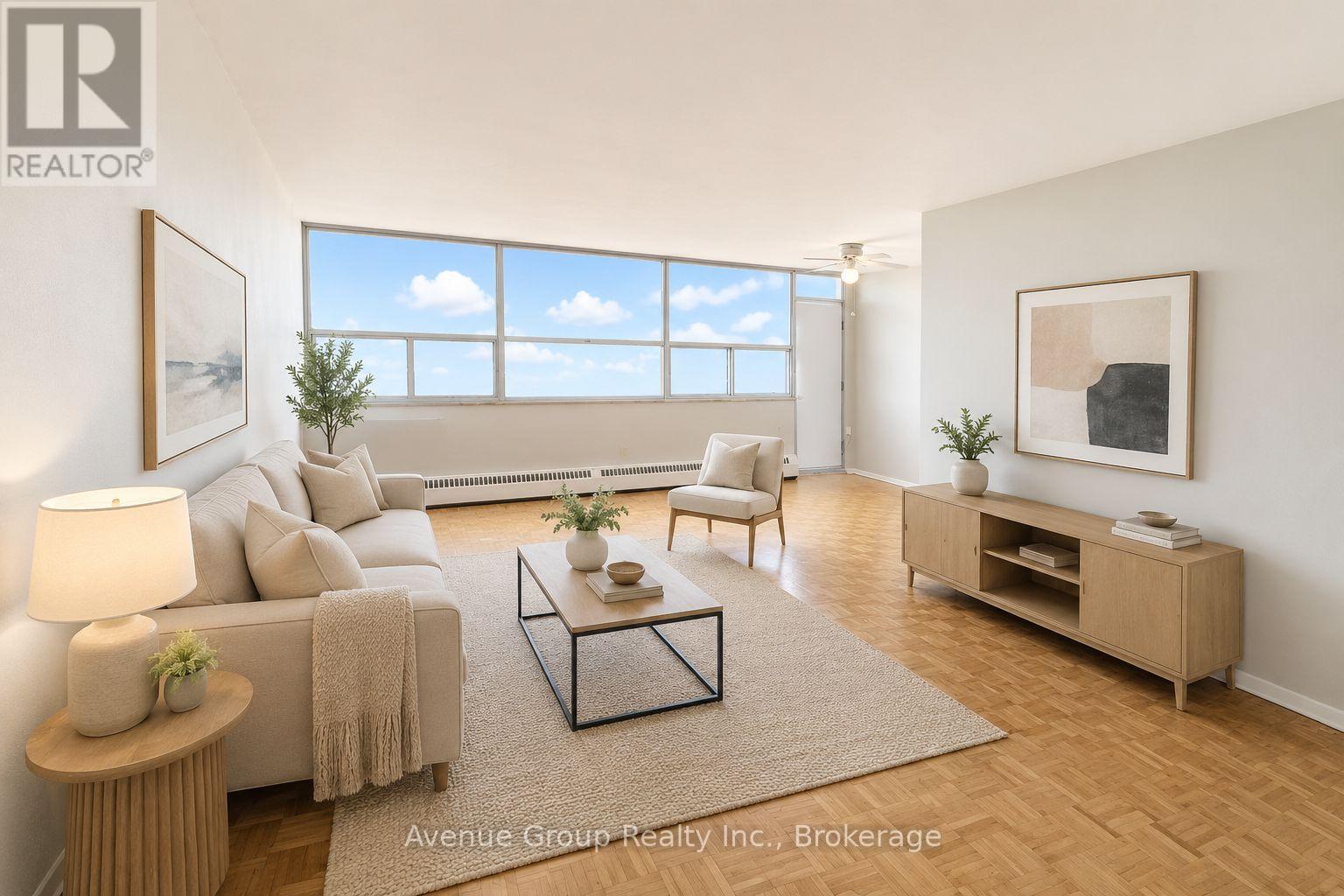 1111 - 120 Shelborne Avenue, Toronto, Ontario  M6B 2M7 - Photo 1 - C13735858