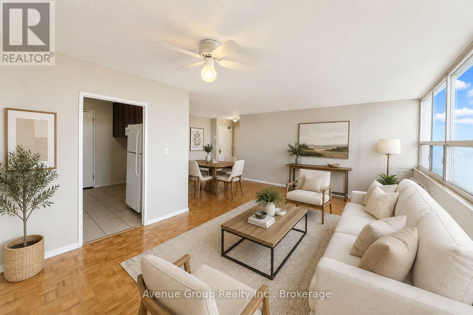 1111 - 120 Shelborne Avenue, Toronto, Ontario  M6B 2M7 - Photo 2 - C13735858