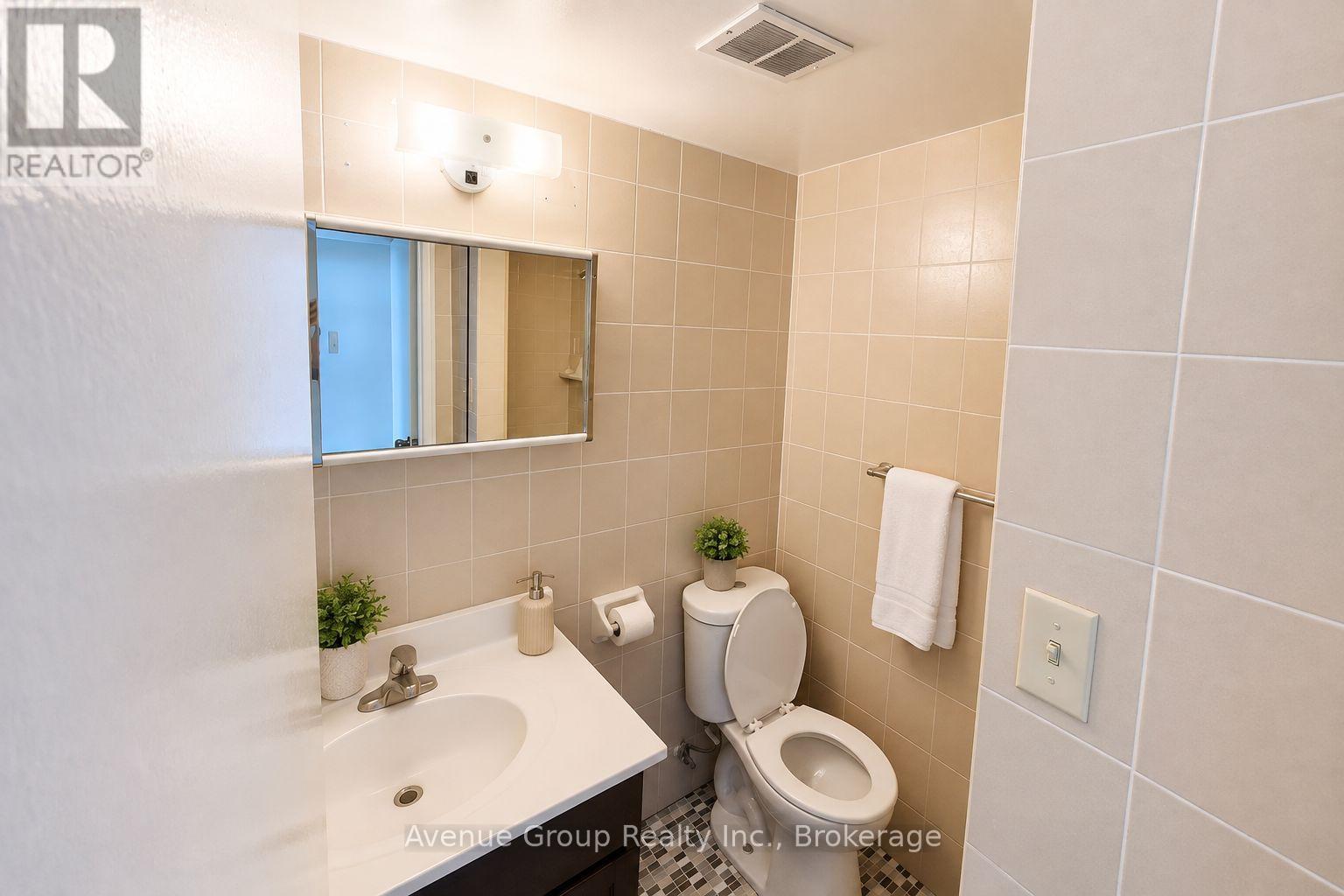 1111 - 120 Shelborne Avenue, Toronto, Ontario  M6B 2M7 - Photo 7 - C13735858