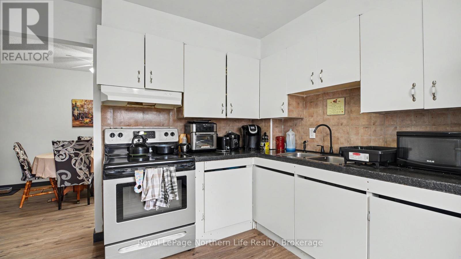 811 Tackaberry Drive, North Bay, Ontario  P1B 4R8 - Photo 10 - X13735876