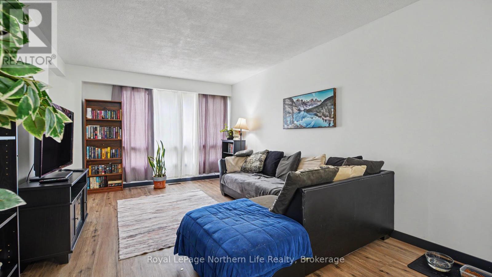 811 Tackaberry Drive, North Bay, Ontario  P1B 4R8 - Photo 3 - X13735876