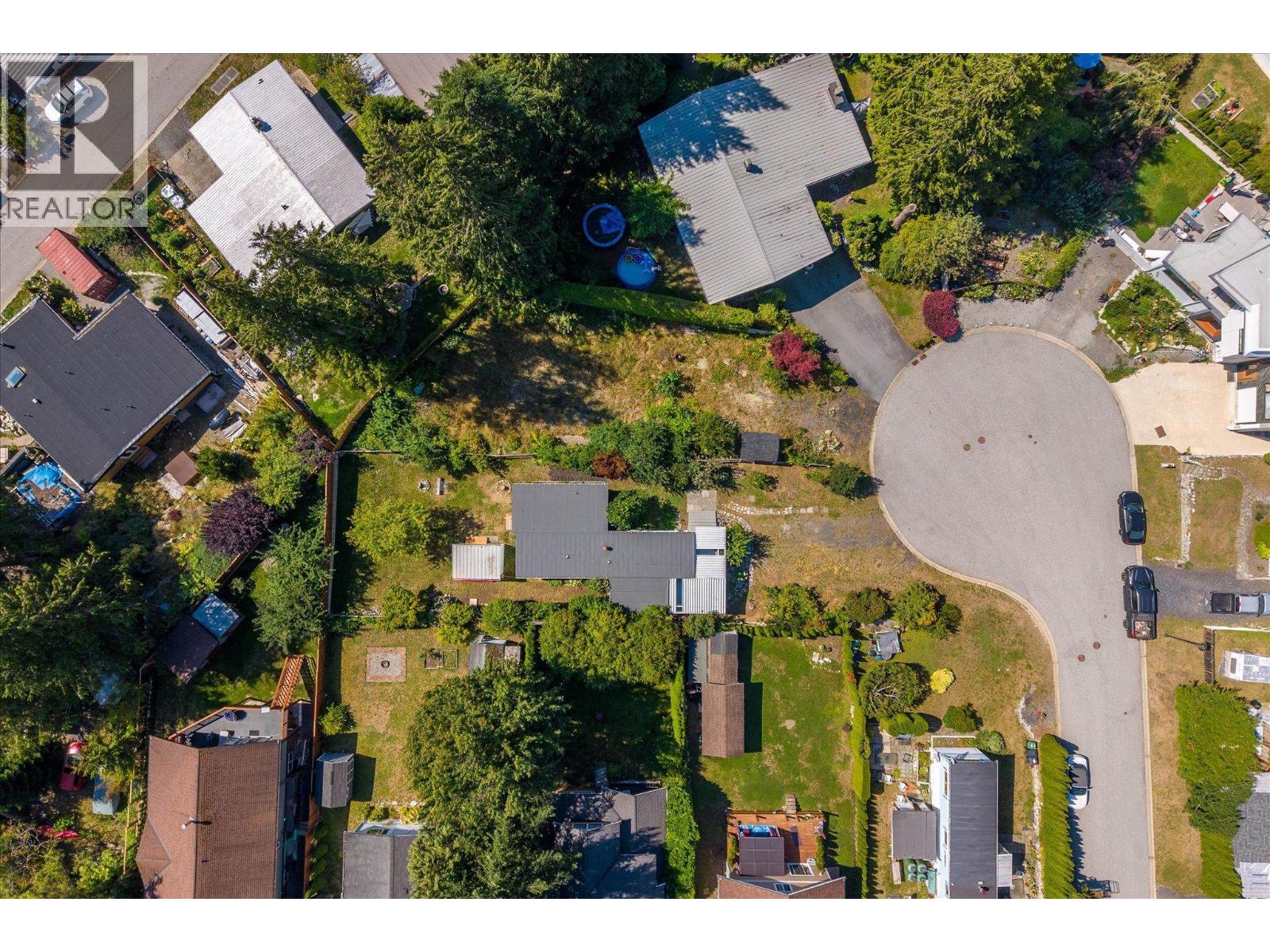 827 Minaty Lane, Britannia Beach, British Columbia  V0N 1J0 - Photo 31 - R3160728
