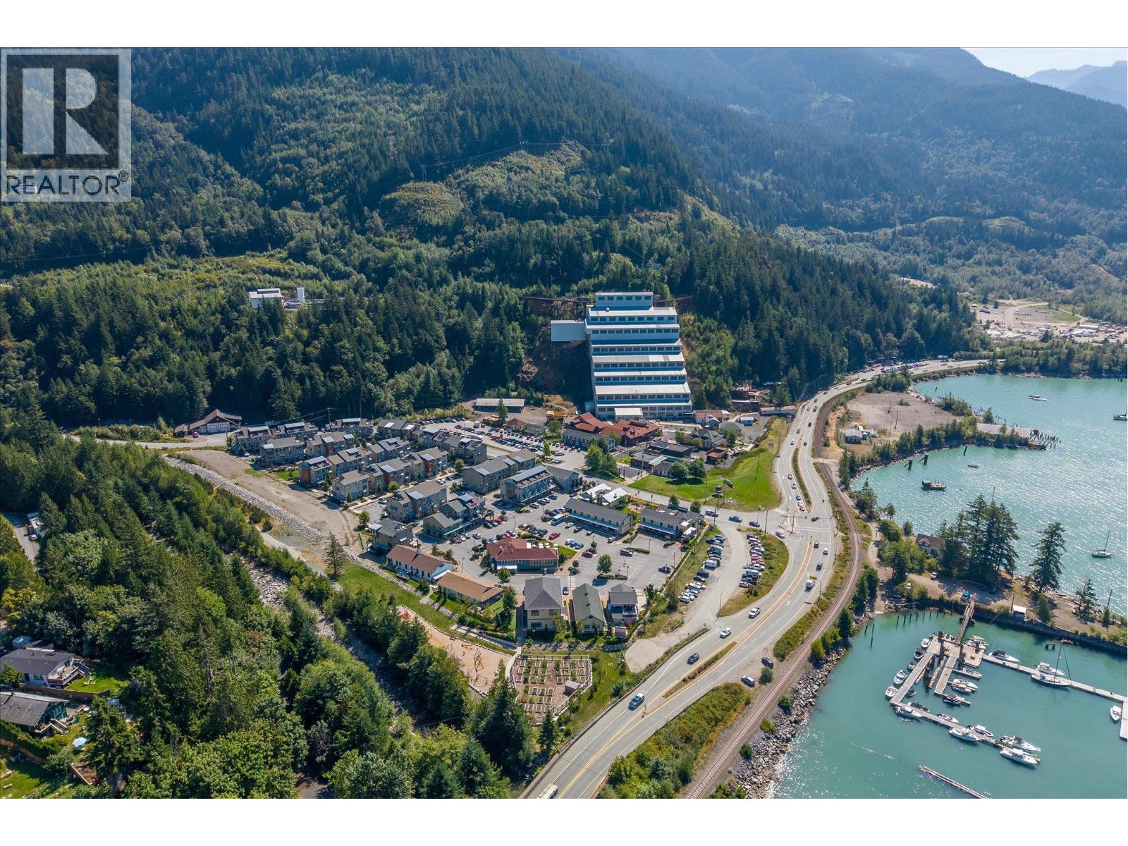 827 Minaty Lane, Britannia Beach, British Columbia  V0N 1J0 - Photo 33 - R3160728