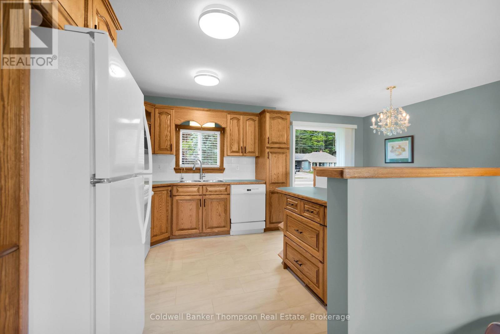 94 Brunel Road, Huntsville, Ontario P1H 1R1 - Photo 11 - X13735890