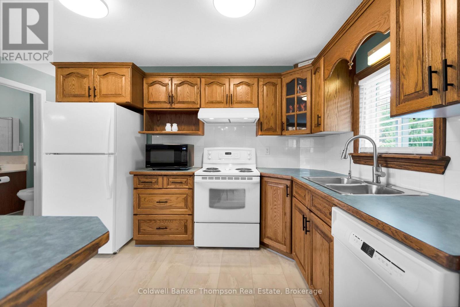 94 Brunel Road, Huntsville, Ontario P1H 1R1 - Photo 14 - X13735890