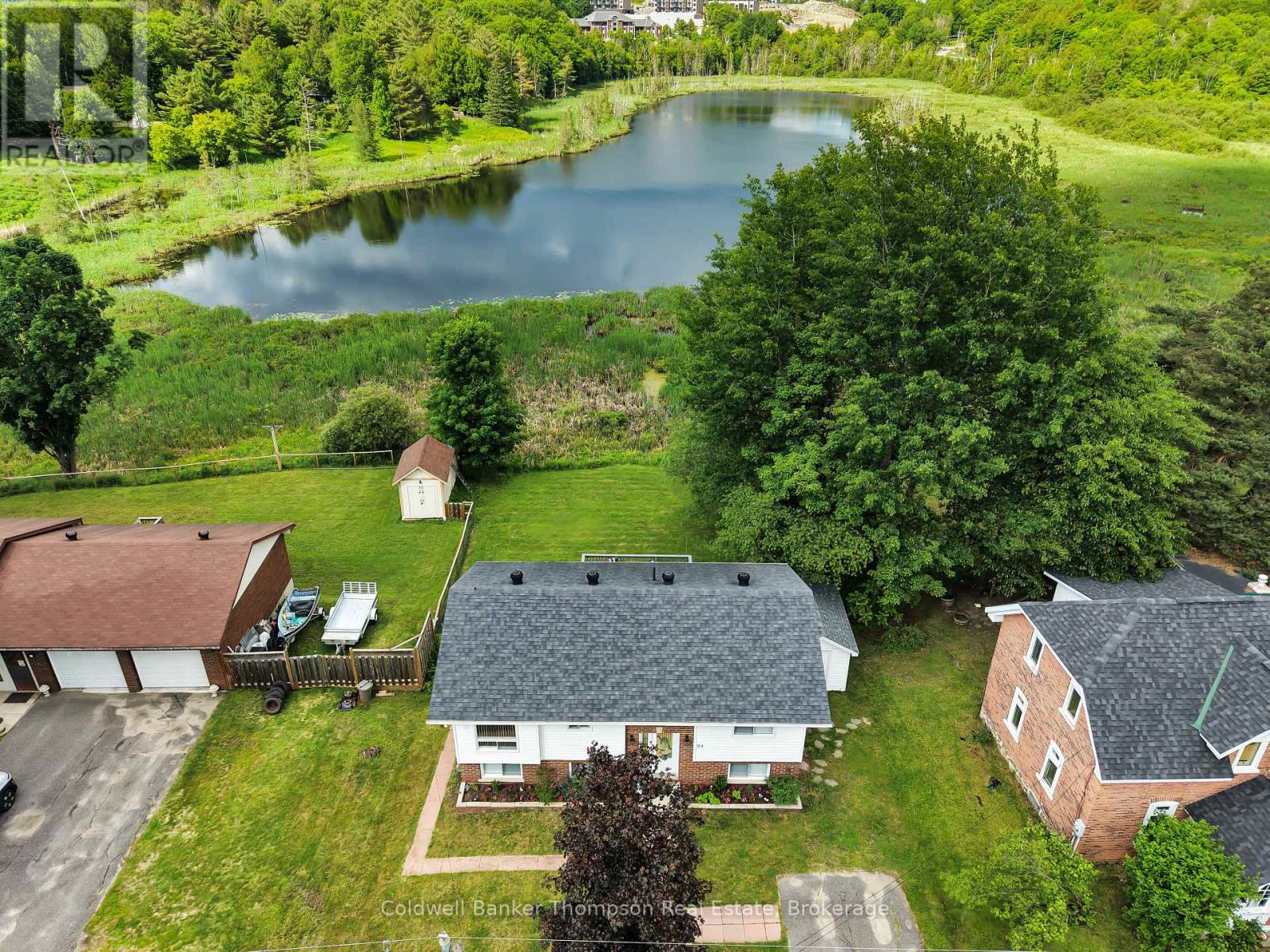 94 Brunel Road, Huntsville, Ontario P1H 1R1 - Photo 2 - X13735890