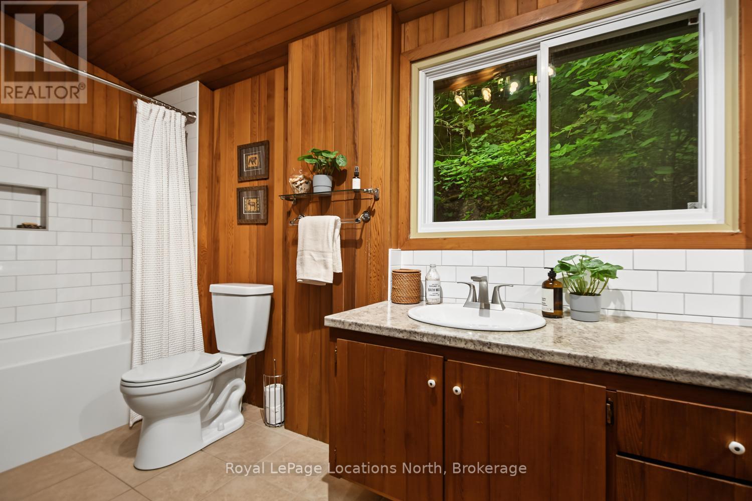 143 St Moritz Crescent, Blue Mountains, Ontario  L9Y 0S6 - Photo 34 - X13735902