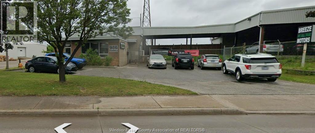 986 TECUMSEH ROAD West, Windsor, Ontario