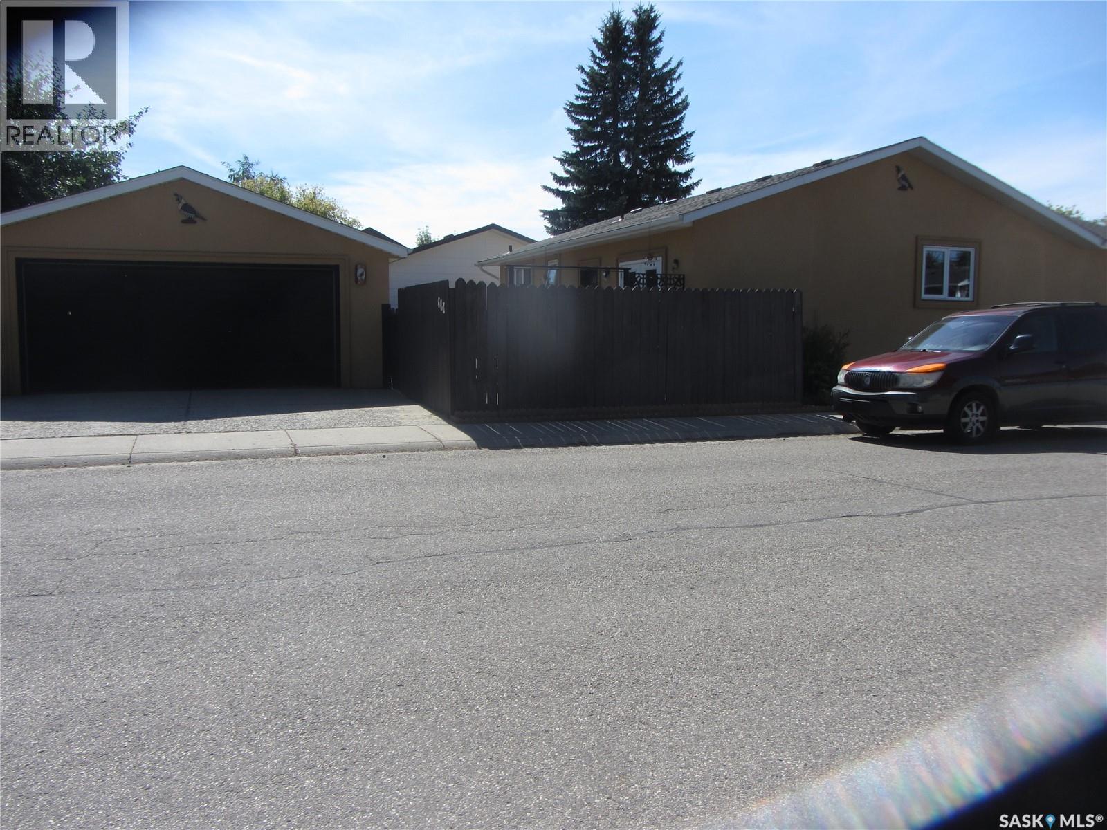 603 Christopher Way, Saskatoon, Saskatchewan  S7J 3S3 - Photo 2 - SK047175
