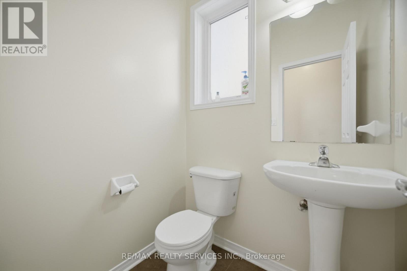98 Teal Crest Circle, Brampton, Ontario  L6X 2Z4 - Photo 17 - W13735856