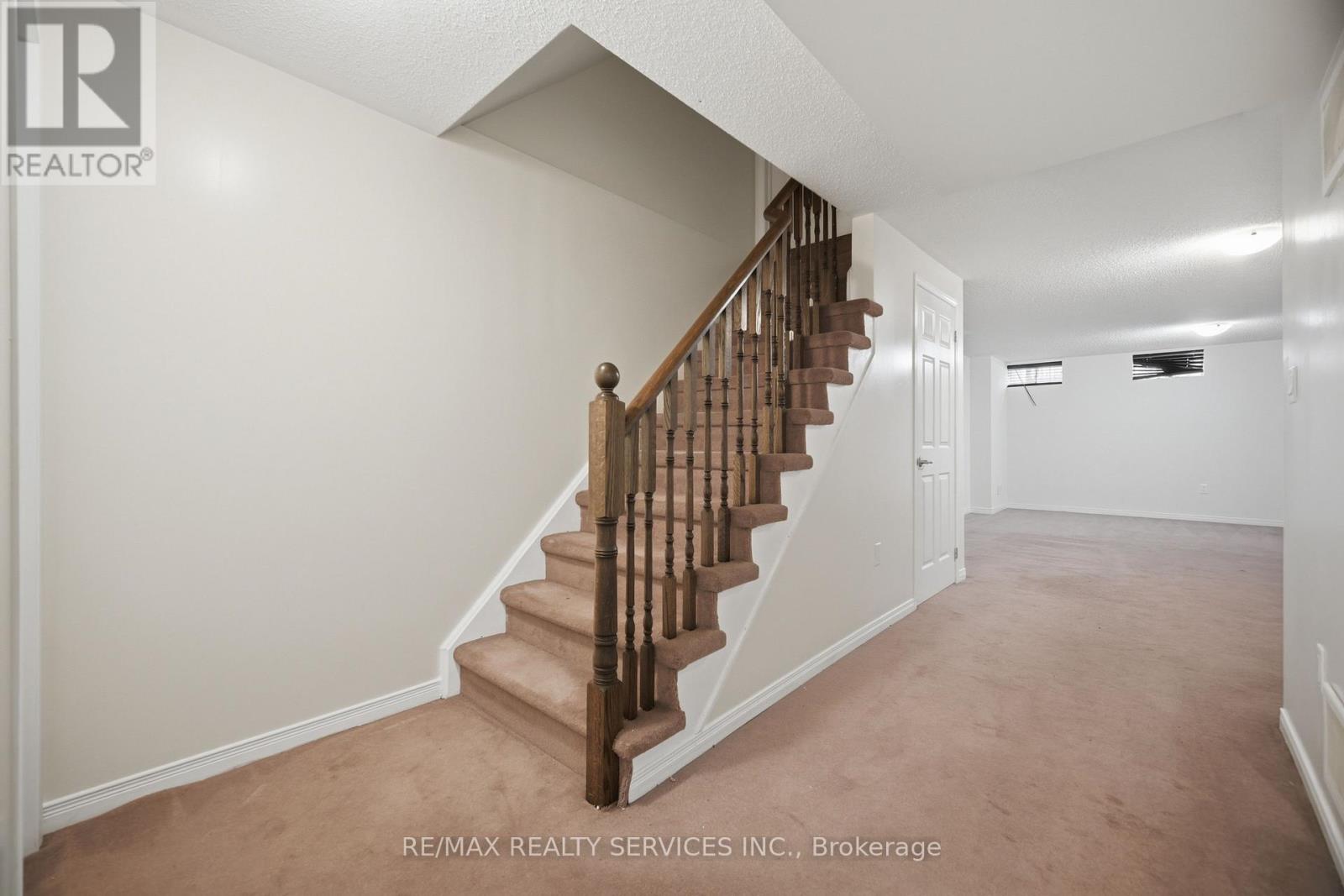 98 Teal Crest Circle, Brampton, Ontario  L6X 2Z4 - Photo 33 - W13735856