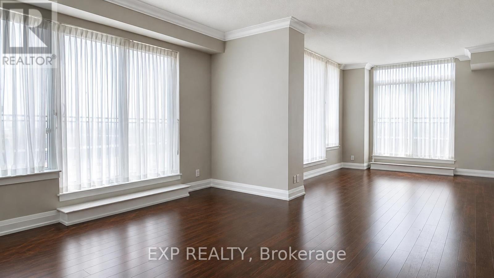 Lph03 - 55 De Boers Drive, Toronto, Ontario  M3J 0G5 - Photo 5 - W13735928