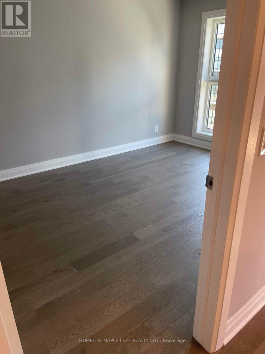524 - 128 Grovewood Common, Oakville, Ontario  L6H 0K3 - Photo 2 - W13735948