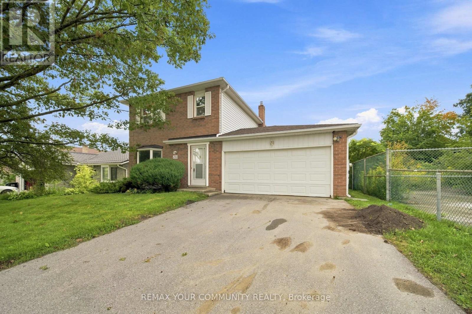 233 Little Avenue, Barrie, Ontario  L4N 6L3 - Photo 2 - S13735604