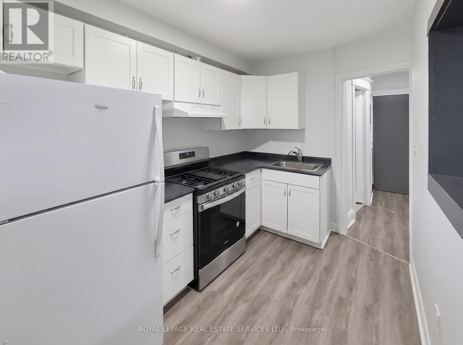 6 - 8 Ottawa Street N, Hamilton, Ontario  L8H 3Y7 - Photo 3 - X13735982