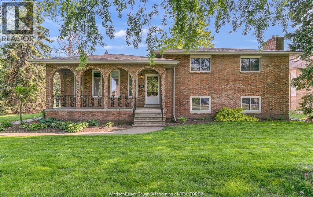 MLS# 26021443: 490 KENWOOD, LaSalle, Canada