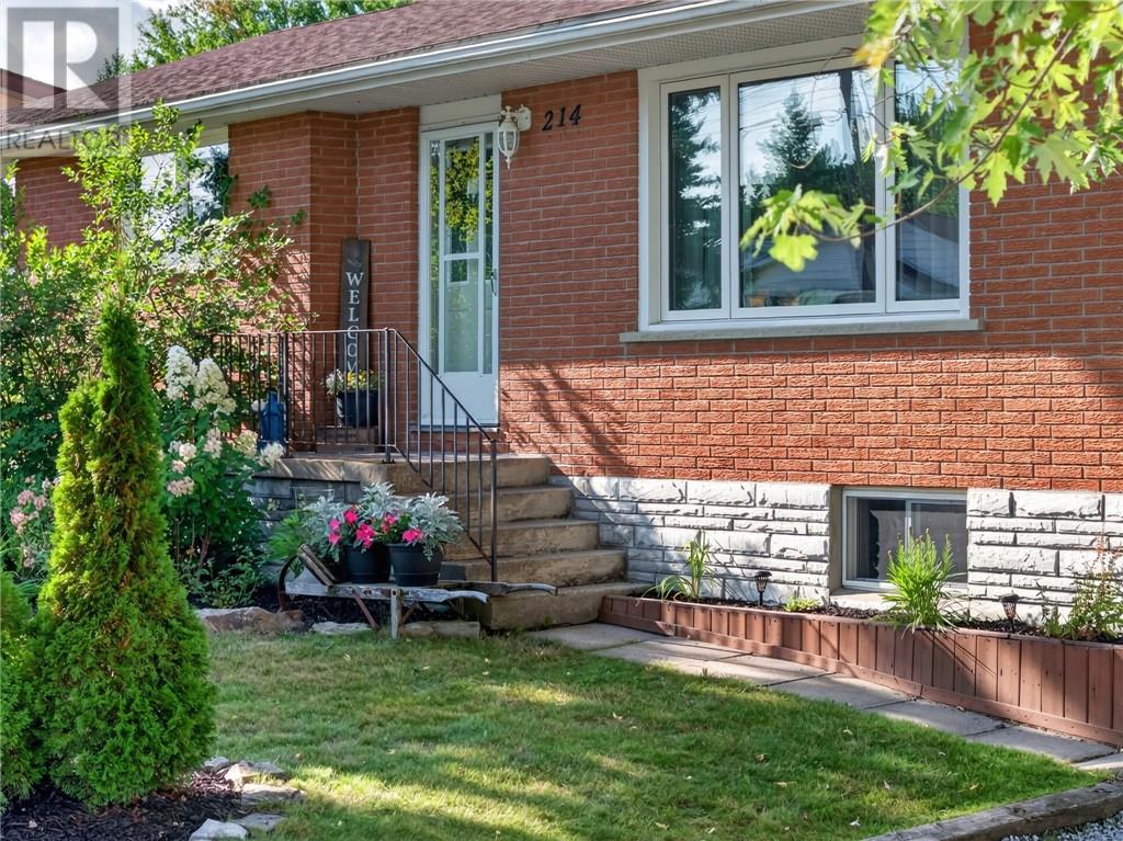 214 First Avenue, Lively, Ontario  P3Y 1M2 - Photo 5 - 2130134