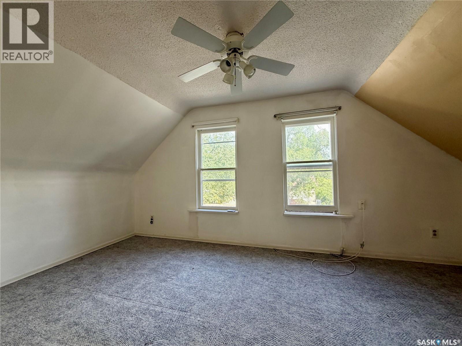 553 2nd Avenue Nw, Swift Current, Saskatchewan  S9H 0R1 - Photo 11 - SK047276