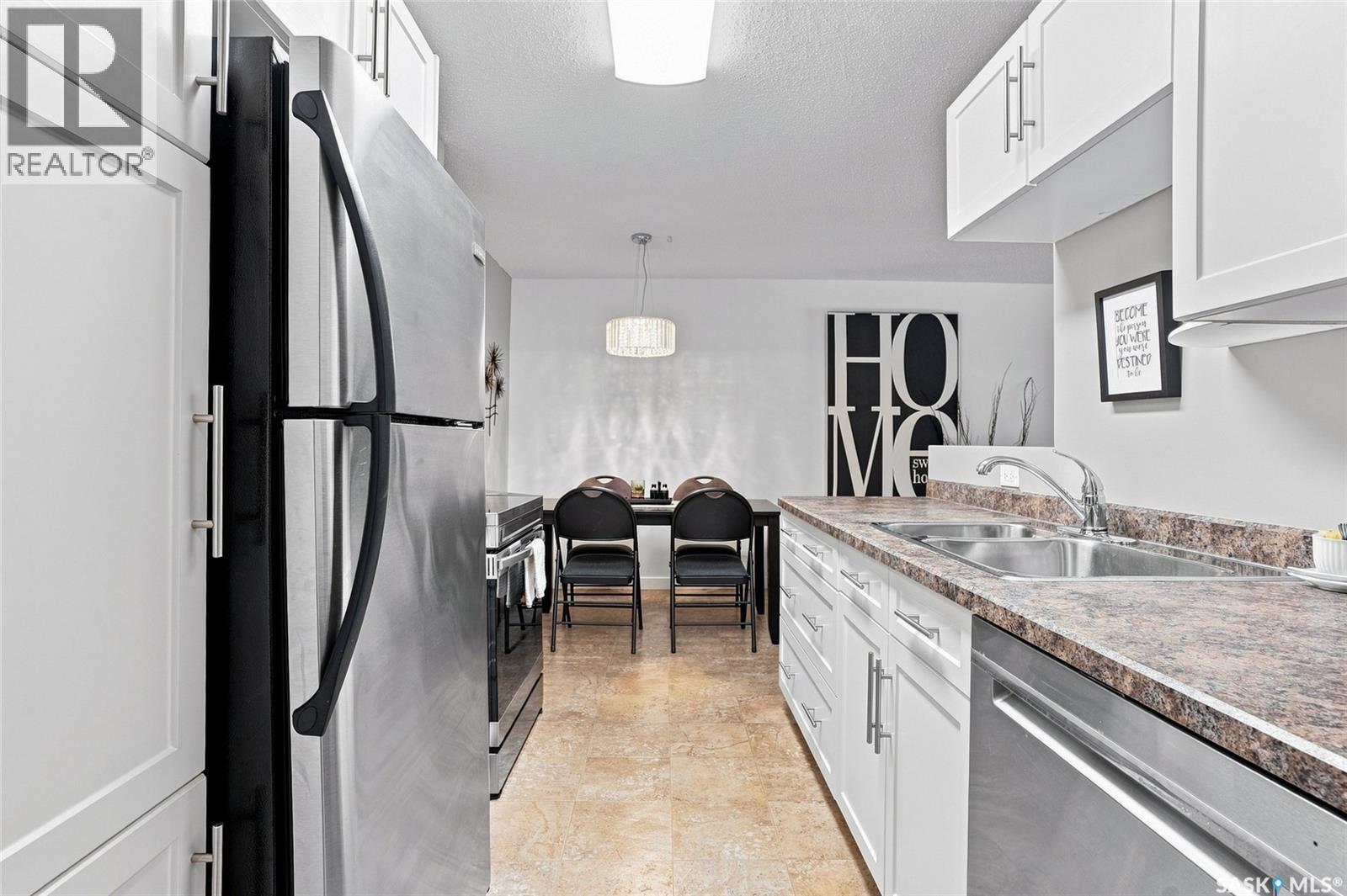 221 122 Edinburgh Place, Saskatoon, Saskatchewan  S7H 5J7 - Photo 3 - SK047213