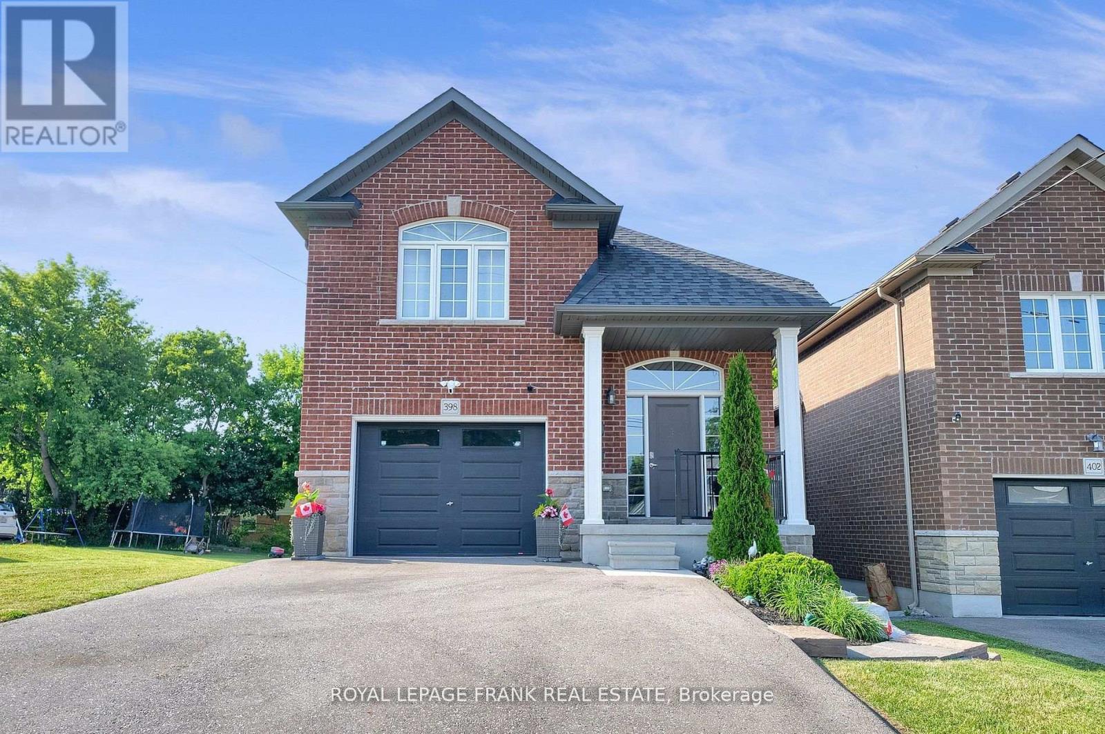 398 OLIVE AVENUE, Oshawa, Ontario