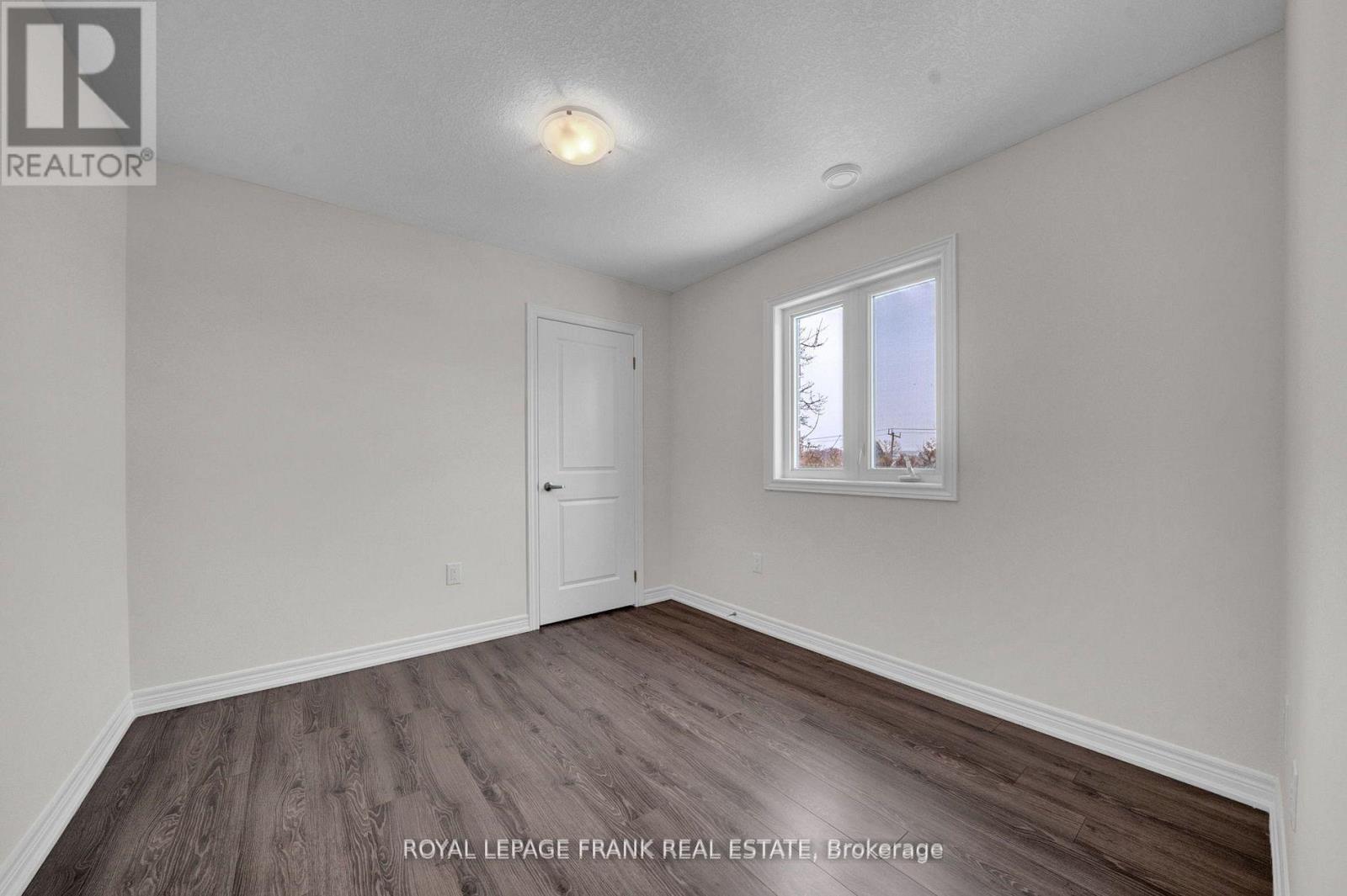 402 Olive Avenue, Oshawa, Ontario L1H 2R1 - Photo 13 - E13736118