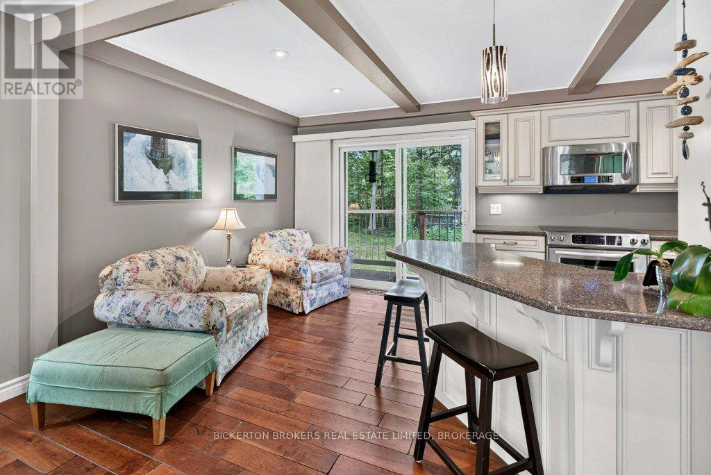 237 Old River Road, Leeds And The Thousand Islands, Ontario  K0E 1R0 - Photo 17 - X13736104