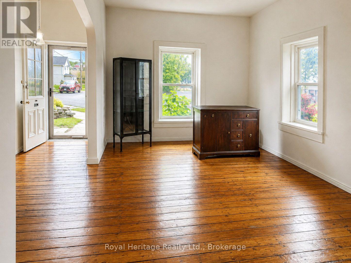 6 Willard Street, Belleville, Ontario  K8P 1C5 - Photo 8 - X13736090