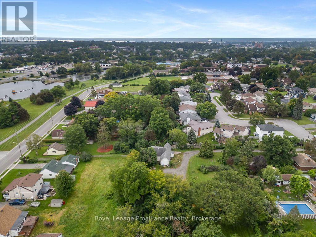 294 Moira Street E, Belleville, Ontario  K8P 2T1 - Photo 31 - X13736096