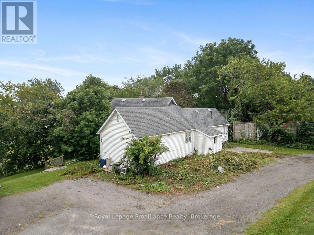 294 Moira Street E, Belleville, Ontario  K8P 2T1 - Photo 5 - X13736096